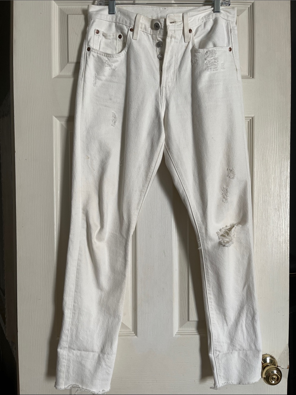 Levi's 501 White Straight-Leg Jeans with Distressed Details 27 x 30